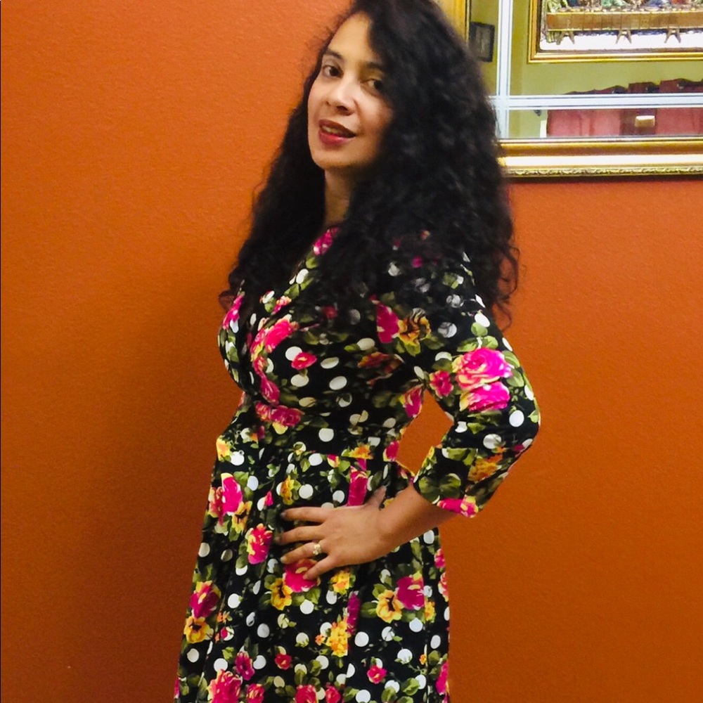 Retro-filled polka dot dress with a lot of zest